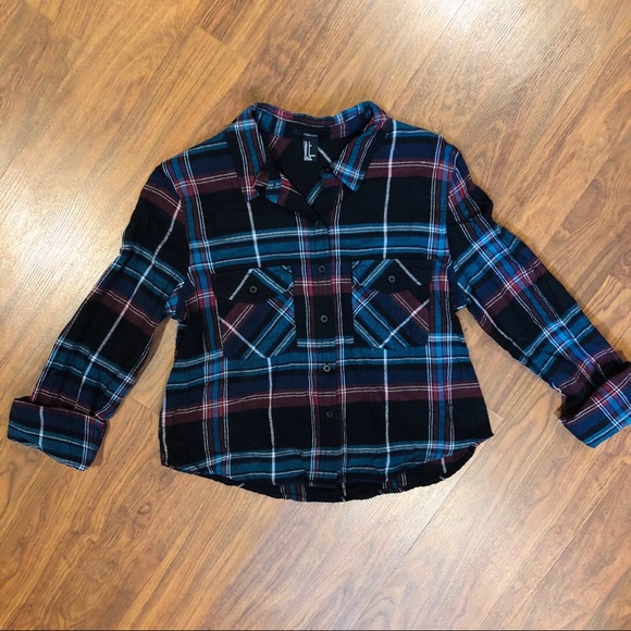 Cropped Flannel - Picture 1 of 2